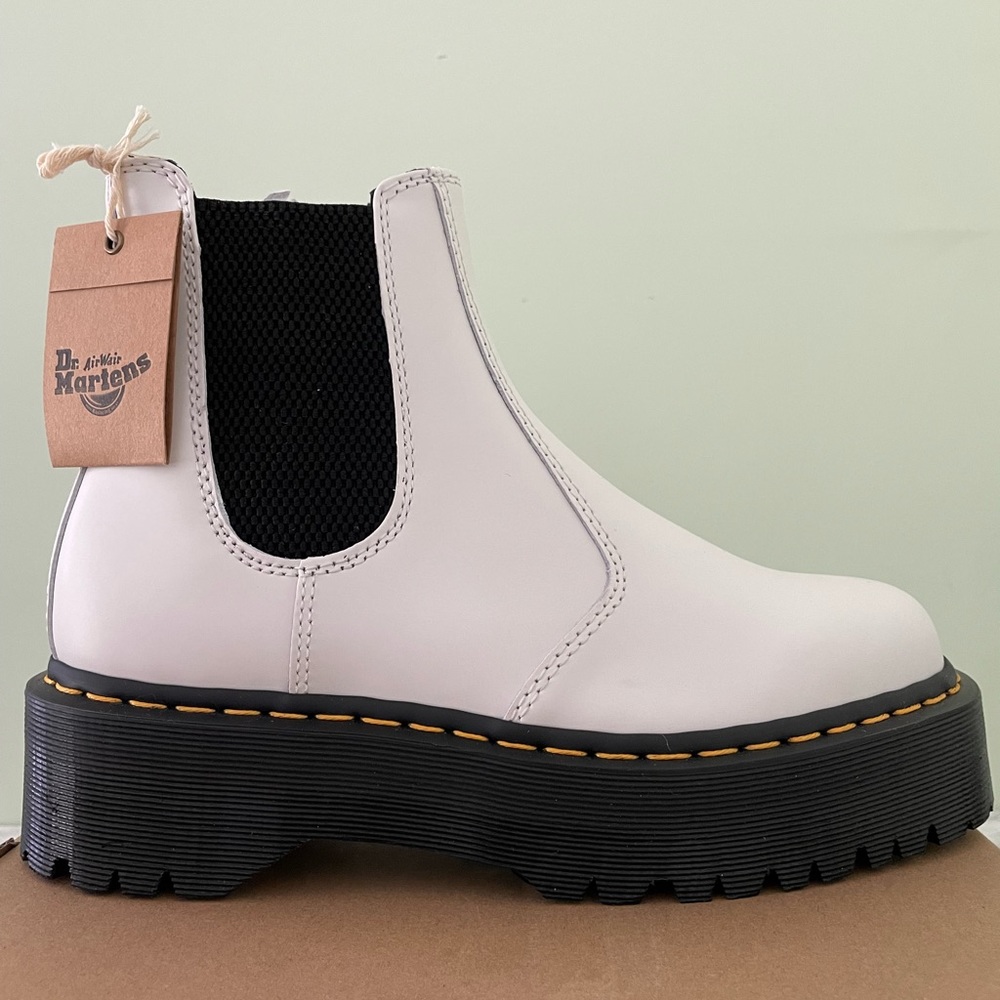 White Dr. Martens Chelsea Boots Women’s 9